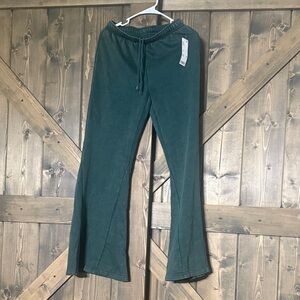 Women’s Medium Teal Sweatpants